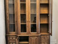 кабинет-книжный шкаф,письменный стол,витрина